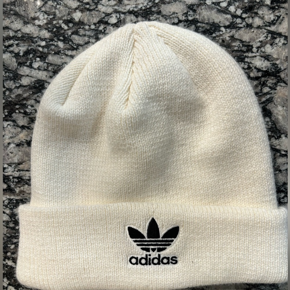 Adidas beanie